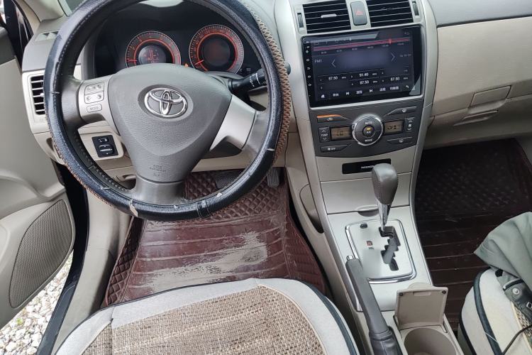 Used Toyota Corolla 2008 1.8L Automatic GL-i Sunroof Special Edition Center Console