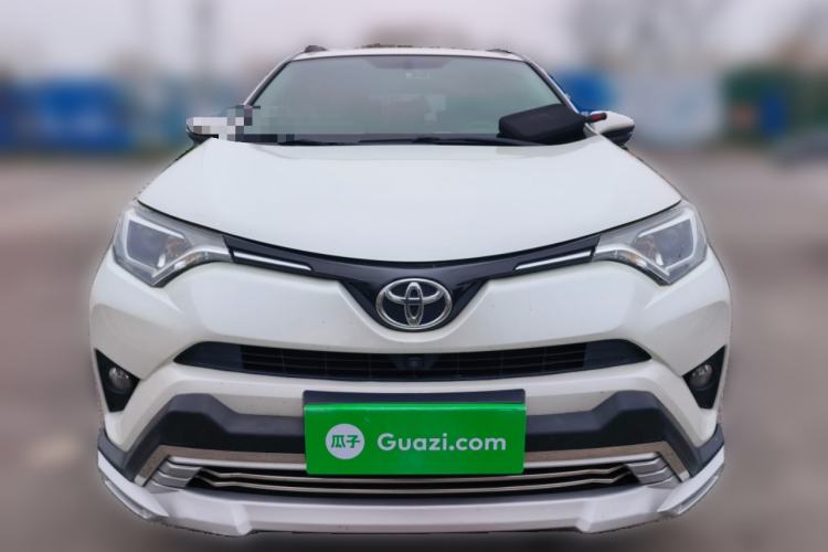Used Toyota RAV4 2016 2.0L CVT Two-Wheel Drive Fashion Edition China V Standard