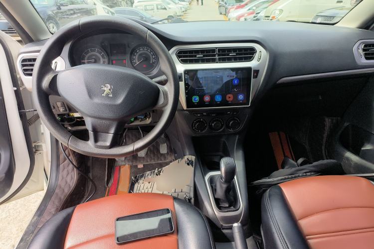 Used Peugeot 301 2014 1.6L Manual Comfort Edition Center Console