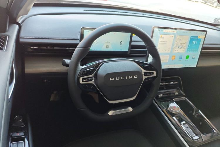 Used Wuling Xingguang 2024 Co-Creation Edition 510 Advanced Model