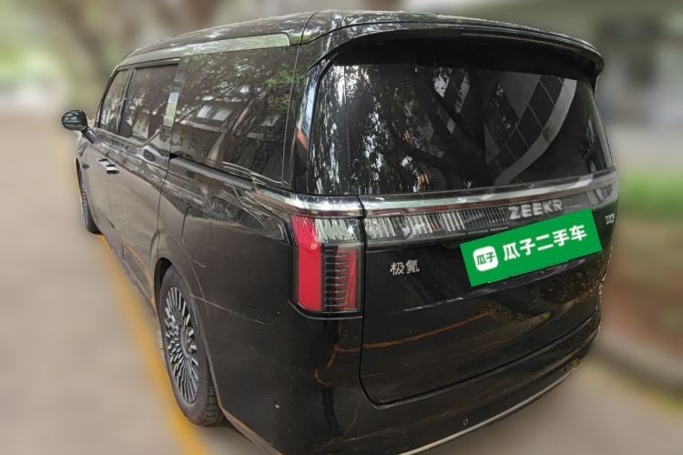 Used Zeekr 009 2022 WE Edition Exterior 2