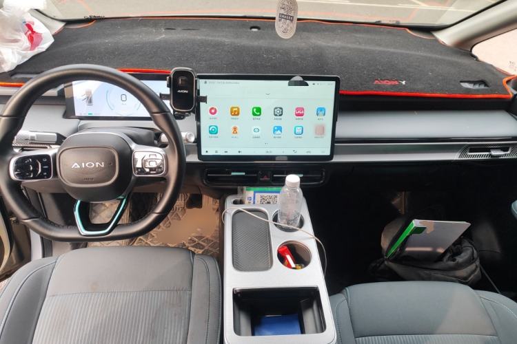 Used AION Y 2024 Younger Center Console