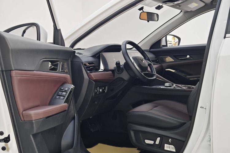 Used SOL X8 PLUS 2023 1.5 TGDI DCT Smart Edition 7-Seater