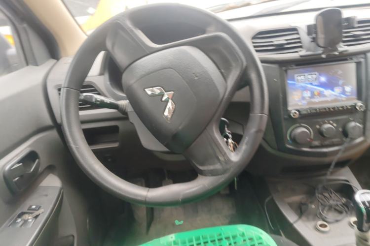 Used Wuling Hongguang 2015 1.5L S Basic Version China V Standard