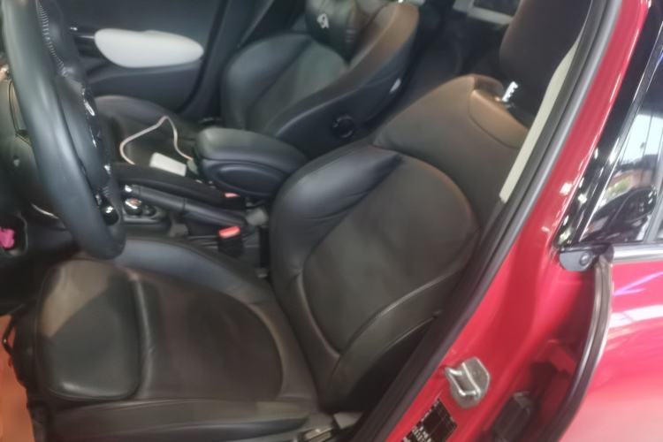 Used MINI MINI 2018 1.5T COOPER Artist Five-Door Edition
