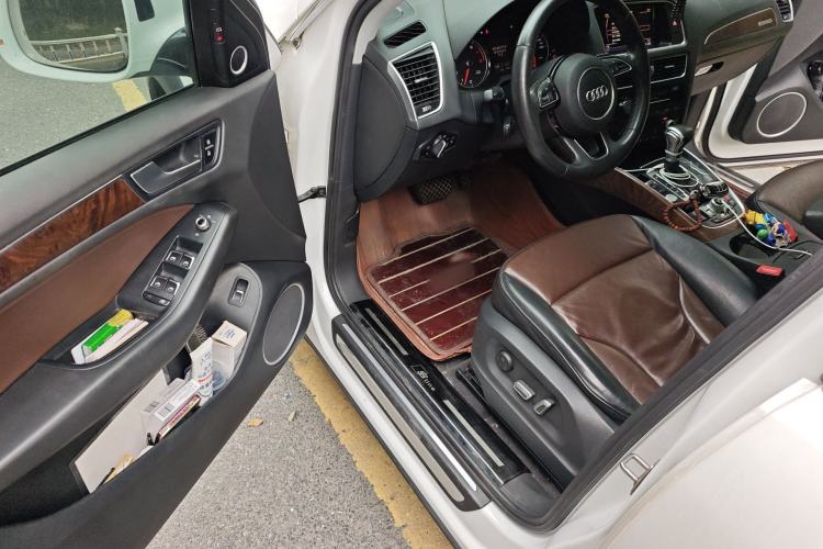 Used Audi Q5 2016 40 TFSI Comfort Model
