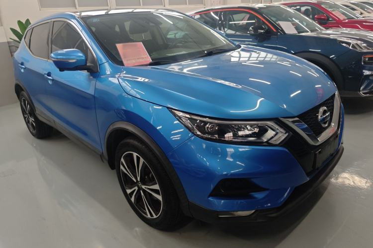Used Nissan Qashqai 2019 2.0L CVT Luxury Edition Front Right 45 Deg