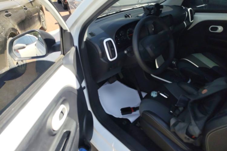 Used Roewe Clever 2022 311km QiQi BoBo Edition Driver Seat