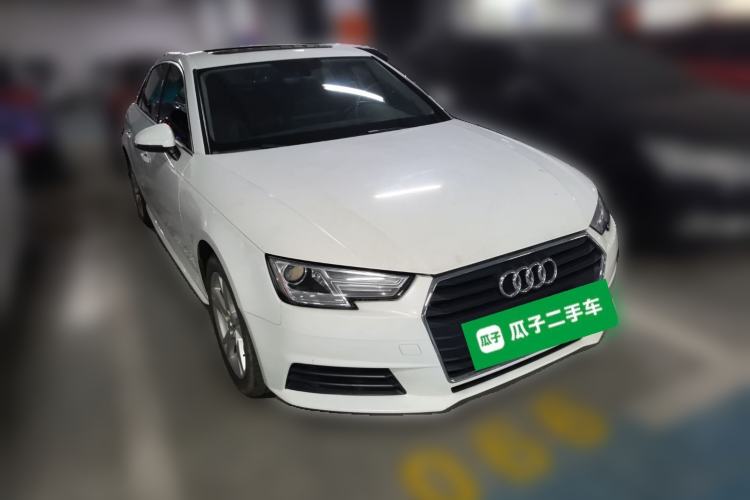 Used Audi A4L 2017 Plus 40 TFSI Ambition Model
