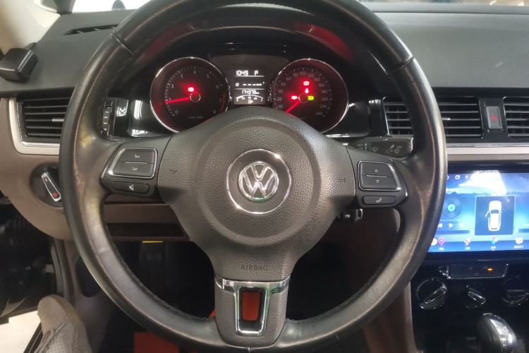 Used Volkswagen Bora 2015 Value Edition 1.6L Automatic Comfort Version