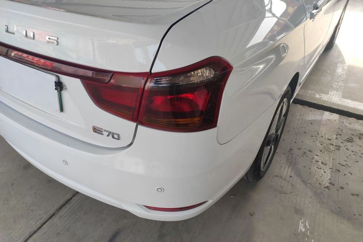 Used Dongfeng Aeolus E70 2023 500 Smart Edition Lithium Iron Phosphate 47.58 kWh Right Rear Taillight