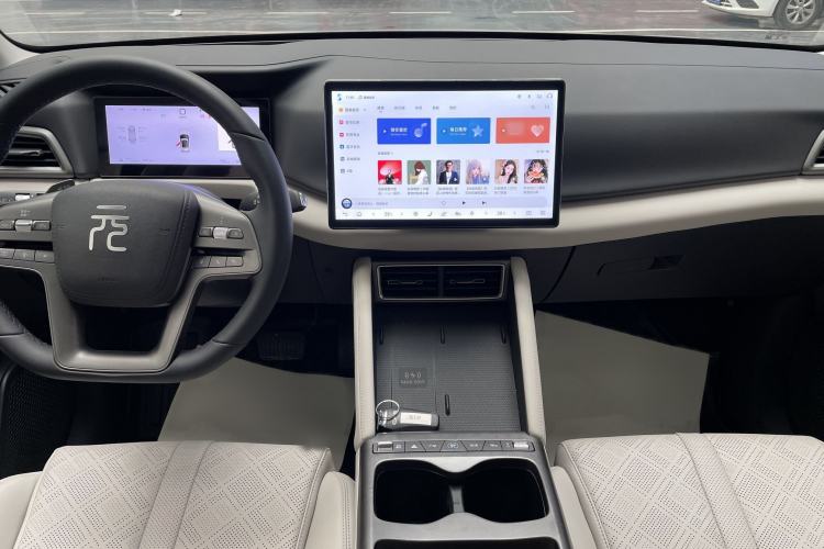 Used BYD Yuan UP 2025 Intelligent Driving Version 401 km Beyond-Range Edition
