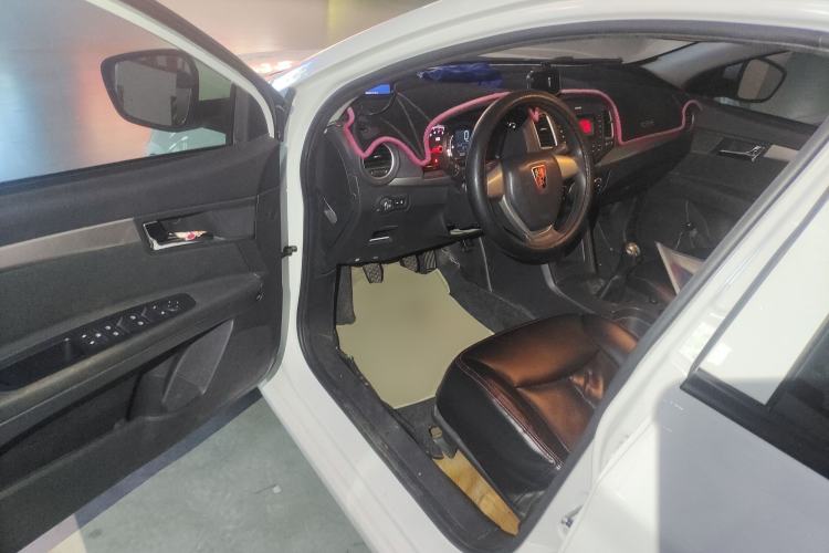 Used Roewe 350 2015 1.5L Manual Luxury Sunroof Edition
