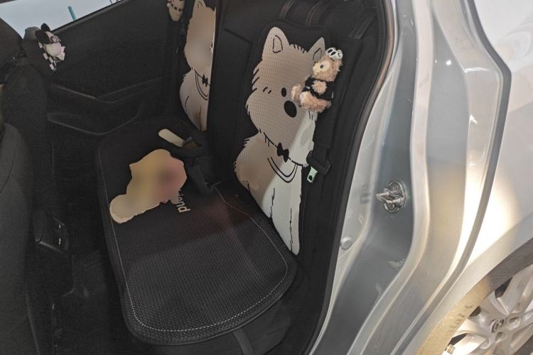 Used Mazda 3 Axela 2017 Sedan 1.5L Automatic Luxury Model Emission Standard China V Left Rear Seat