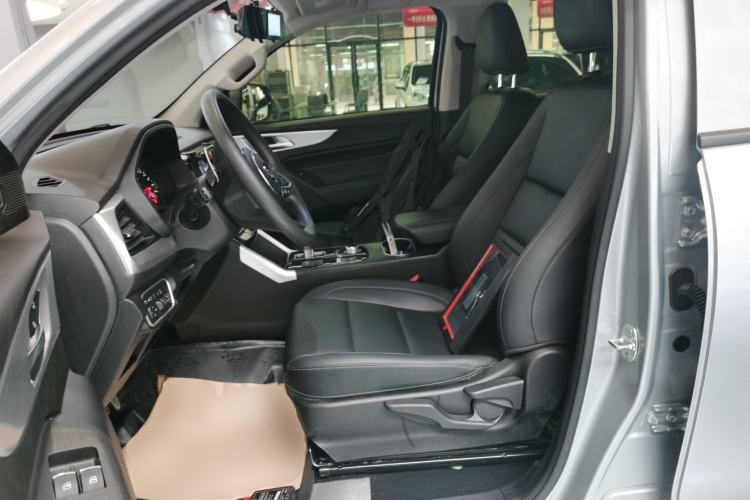 Used Great Wall Poer 2021 2.0T Commercial Version Automatic Diesel Two-Wheel Drive Elite Trim with Long Bed – GW4D20M Left Front Seat