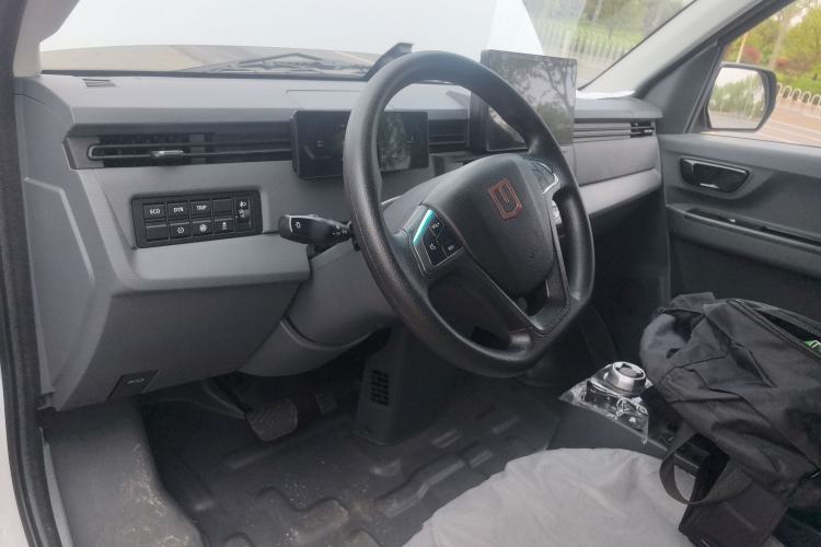 Used Farizon Xingxiang V 2024 Star Enjoy V6E Feature Edition Zhixin 46.08 kWh Center Console