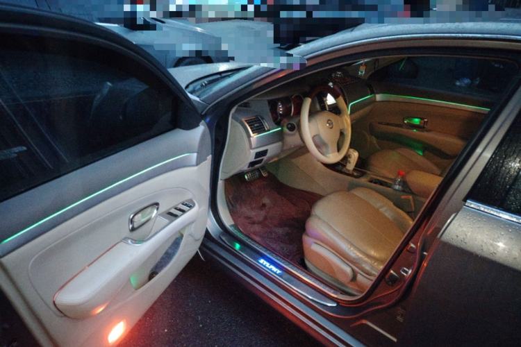 Used Nissan Sylphy 2012 Classic 1.6XE Automatic Comfort Edition Driver Seat