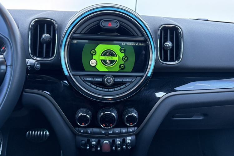 Used MINI Countryman 2018 1.5T COOPER ALL4 Racing Driver Audio And AC Panel