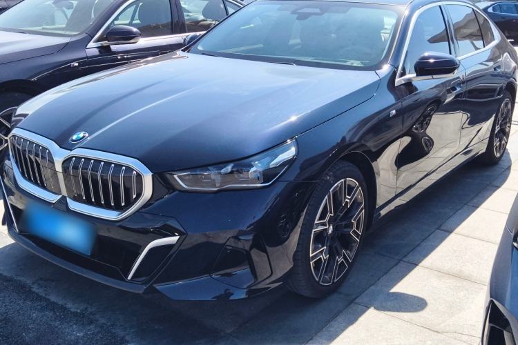 Used BMW 5 Series 2025 530Li Luxury Edition M Sport Package
