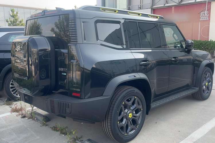 Used JETOUR Traveler C-DM 2024 C-DM 208KM Mountain & Wilderness Edition Exterior 3