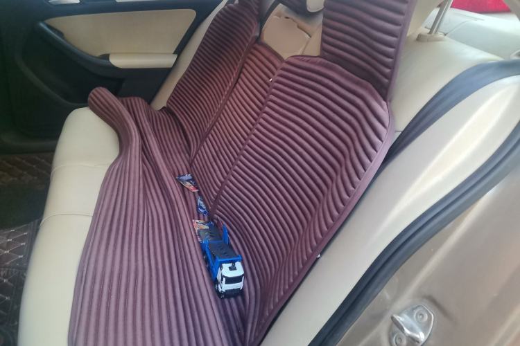 Used Volkswagen Sagitar 2012 1.6L Manual Comfort Model Left Rear Seat