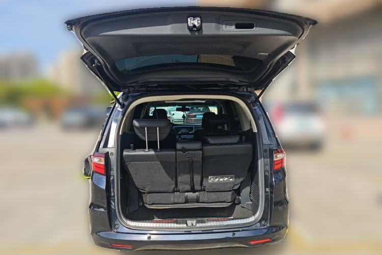 Used Honda Odyssey 2015 2.4L Supreme Edition Trunk