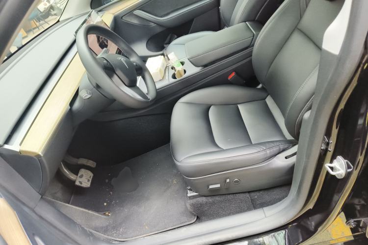 Used Tesla Model Y 2023 Rear-Wheel-Drive Version