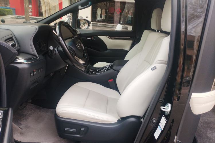 Used Lexus LM 2020 300h Four-Seat Grand Edition Left Front Seat