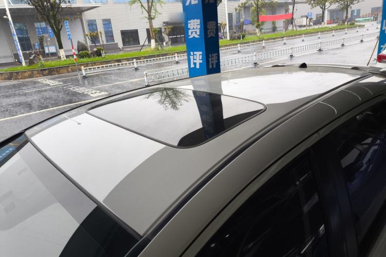 Used Honda Fit 2018 1.5L CVT Comfort Sunroof Version Roof