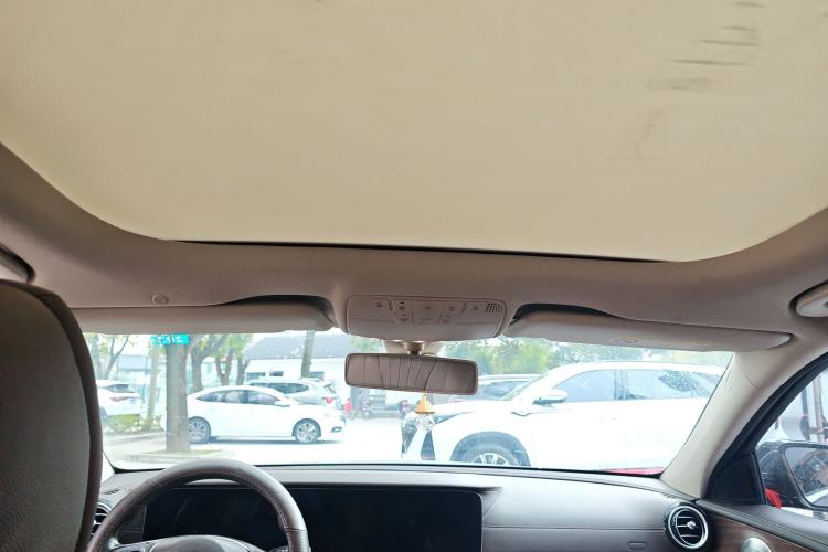 Used Mercedes-Benz E-Class 2018 Facelift E 300 L Luxury Edition