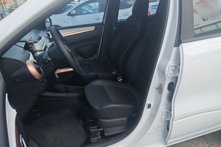 Used Dongfeng NAMMI BOX 2022 Light Wind Edition 201KM Lightning Model
