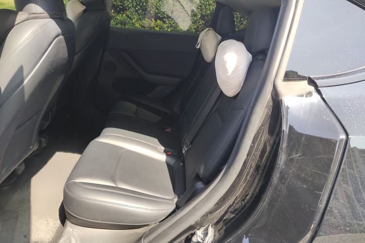 Used Tesla Model Y 2023 Rear-Wheel-Drive Version
