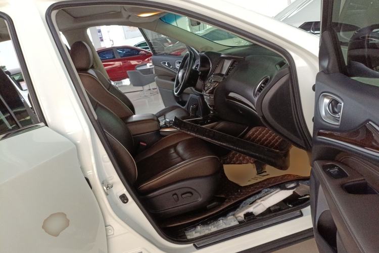 Used Infiniti QX60 2016 2.5 S/C Hybrid Two-Wheel-Drive Excellence Edition China V Standard