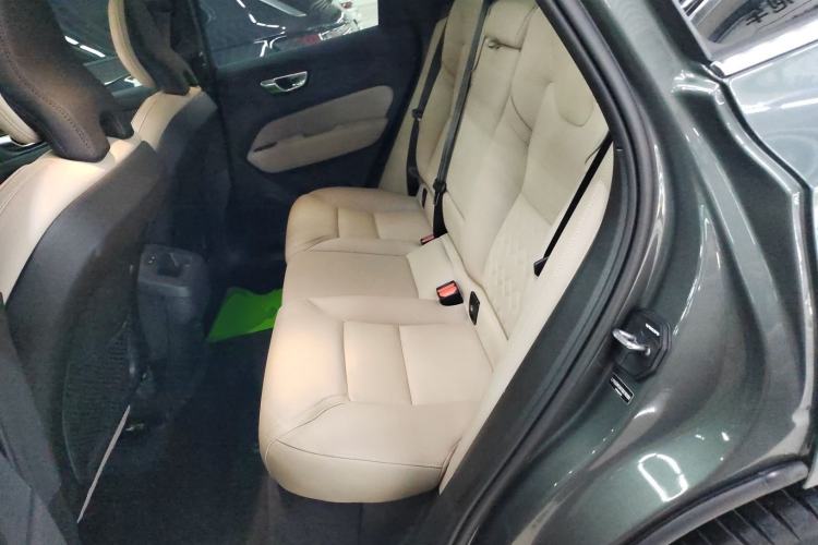 Used Volvo XC60 2026 B5 4x4 Smart Luxury Edition
