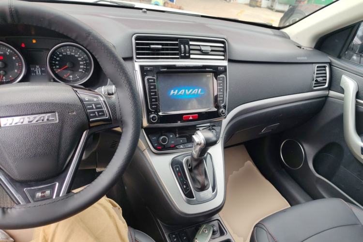 Used Haval H6 2015 Sport Edition 1.5T Automatic Two-Wheel Drive Luxury Model