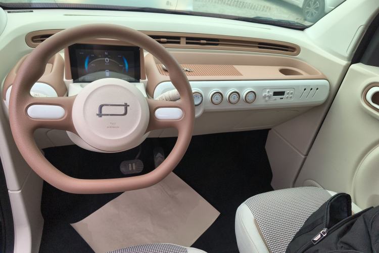 Used Bestune Pony 2026 222km Colorful Horse Center Console