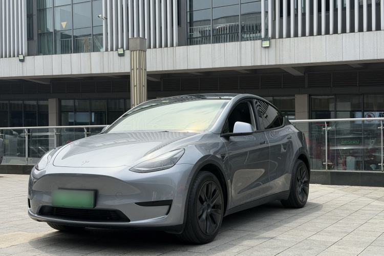 Used Tesla Model Y 2023 Rear-Wheel-Drive Version