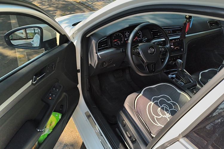 Used Volkswagen Lamando 2019 280TSI DSG Comfort Edition China V Standard Driver Seat