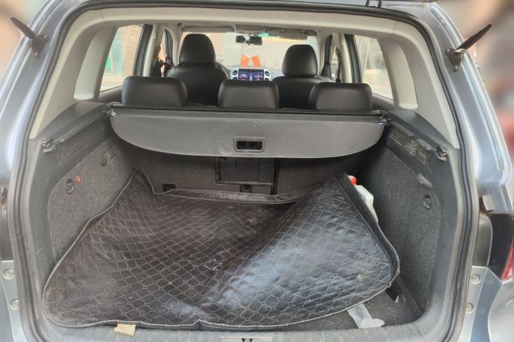 Used Volkswagen Tiguan 2010 1.8TSI Automatic All-Wheel-Drive Elite Edition Trunk