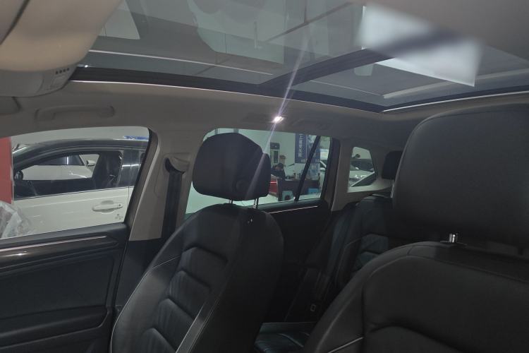 Used Volkswagen Tiguan 2018 330TSI All-Wheel-Drive Innovation Model