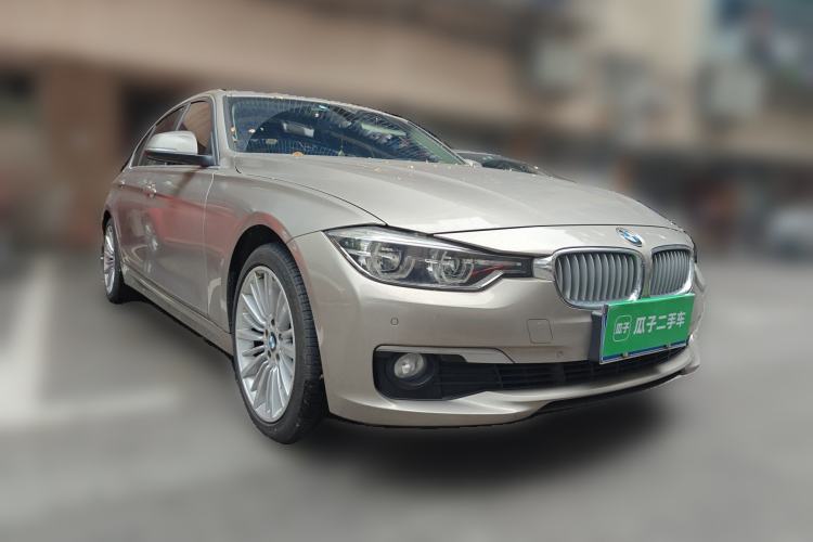 Used BMW 3 Series 2018 320Li Fashion Model Front Right 45 Deg