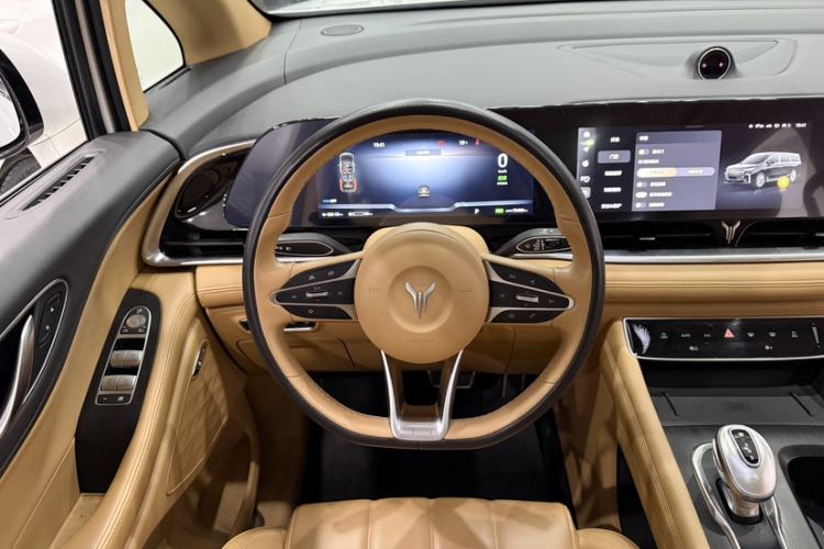 Used VOYAH Dream 2022 Low-Carbon Edition Plus Intelligent Driving Package
