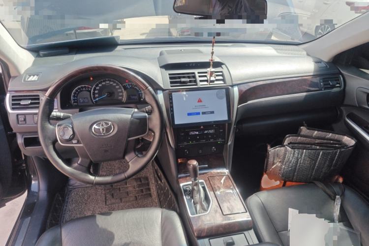 Used Toyota Camry 2016 2.0G 10th Anniversary Leading Edition
