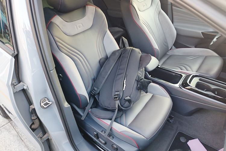 Used Volkswagen ID.4 CROZZ 2022 Long-Range PURE+ Edition
