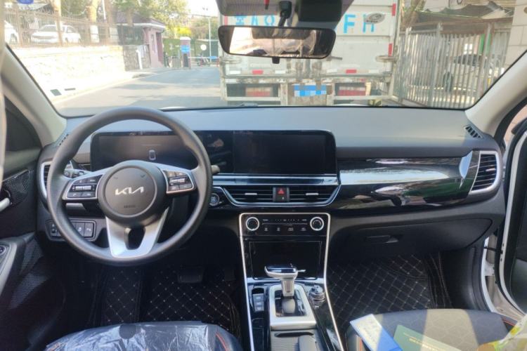 Used Kia Seltos 2026 1.5L IVT Luxury Edition
