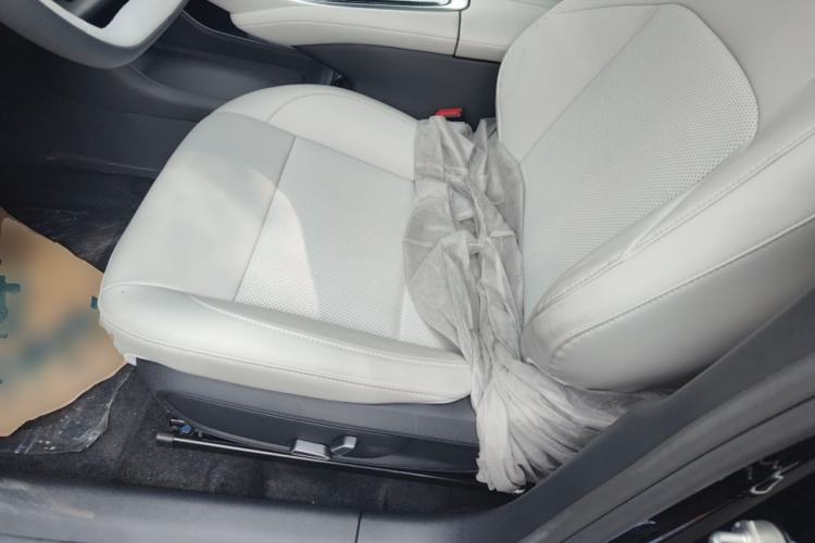 Used CHANGAN NEVO A07 2025 Blue Whale Range-Extending Model 140 Elite Version
