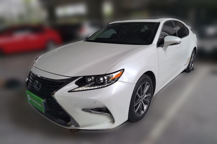 Used Lexus ES 2015 300h Comfort Edition