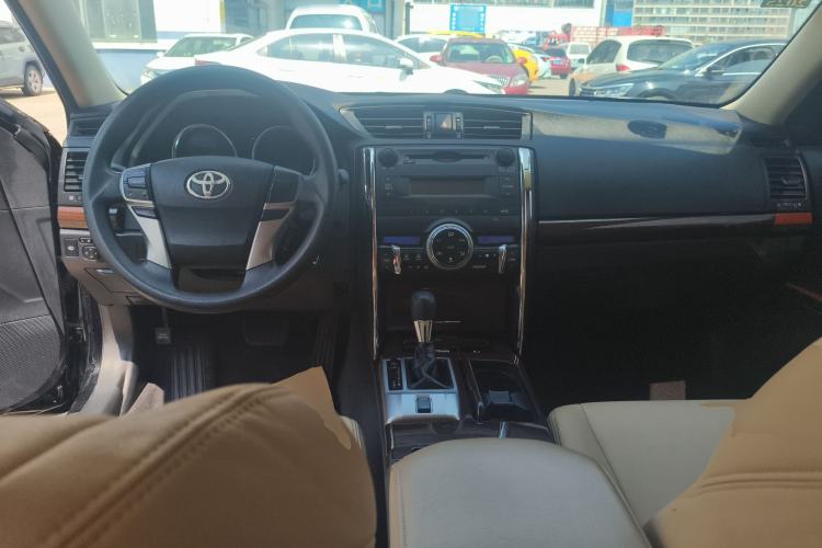 Used Toyota Reiz 2013 2.5S Elite Edition Center Console