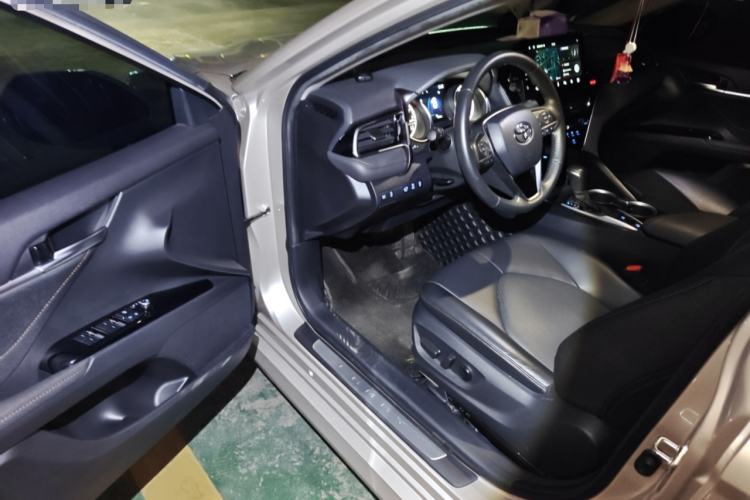 Used Toyota Camry 2021 2.0G Luxury Edition