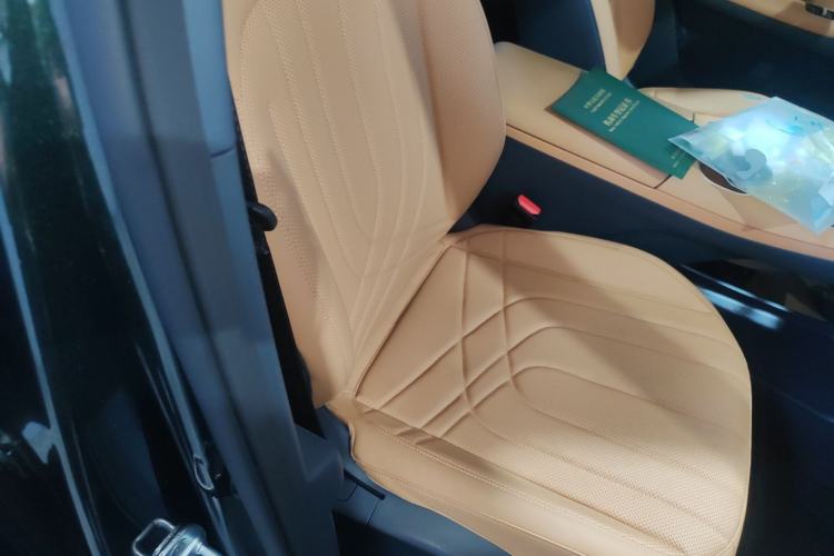 Used Geely Galaxy Xingjian 7 EM-i 2025 120km Launch+ Version
